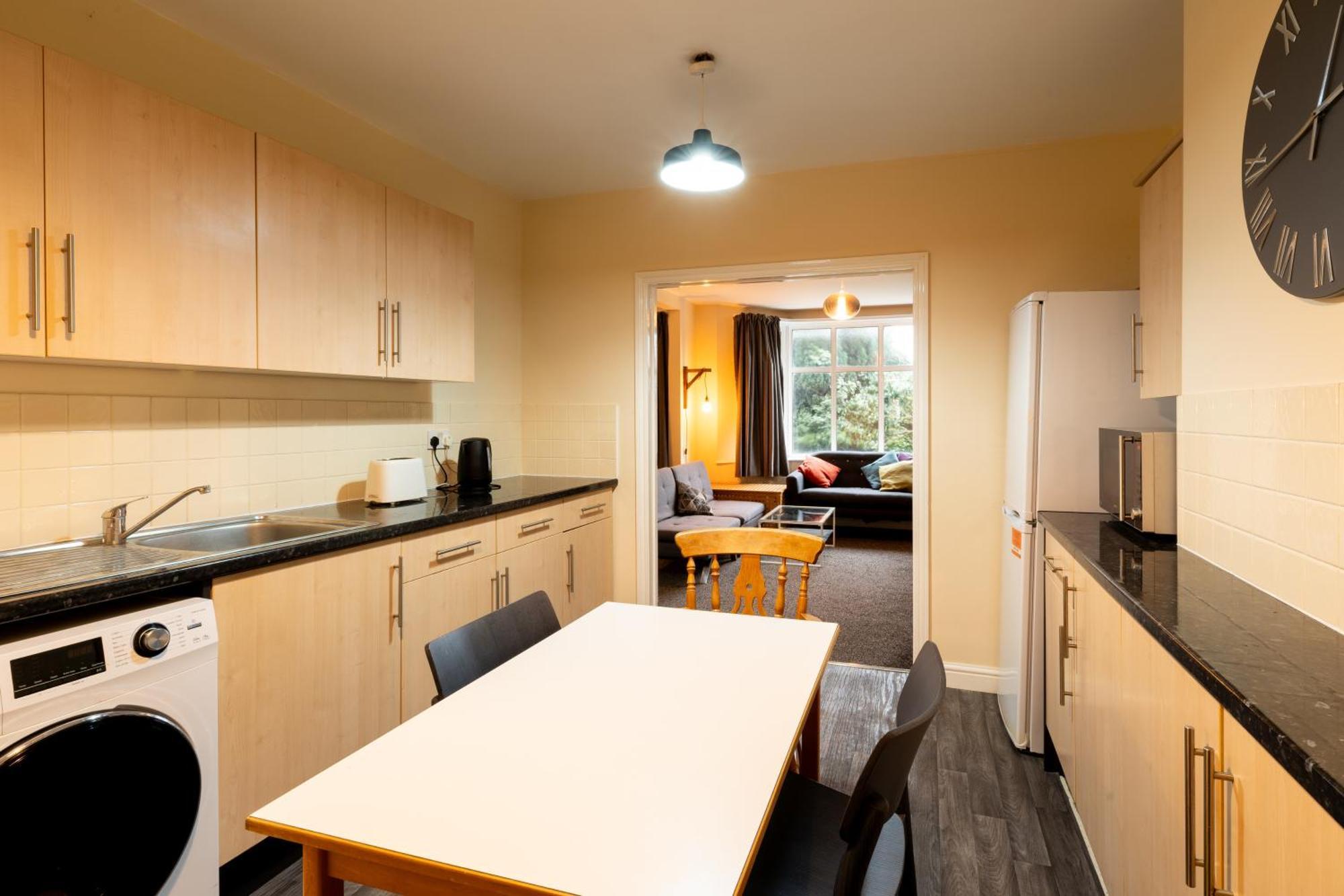 Aryas Apartments Oxford - Headington エクステリア 写真